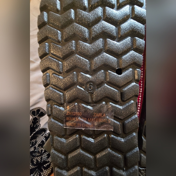 Beaded Sandals - Picture 4 of 7